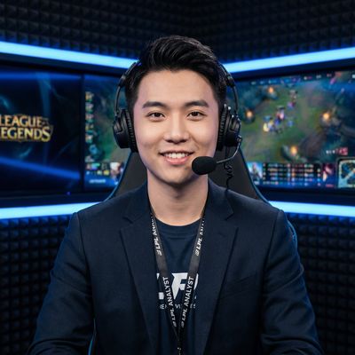 黑丝游戏解说导演